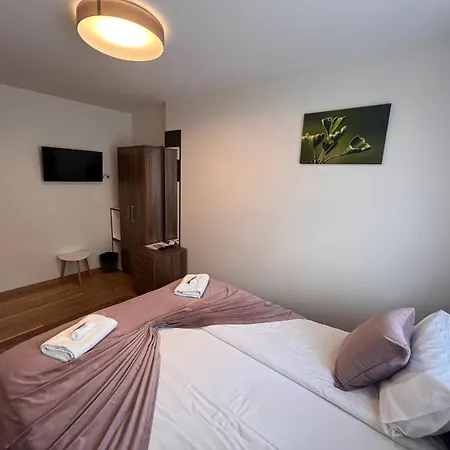 Bed & Breakfast 1912