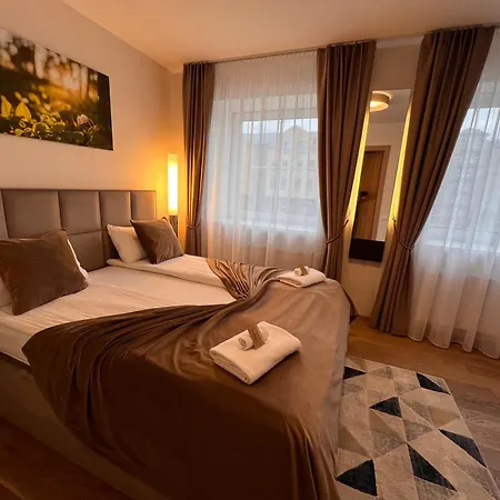 1912 Bed & Breakfast