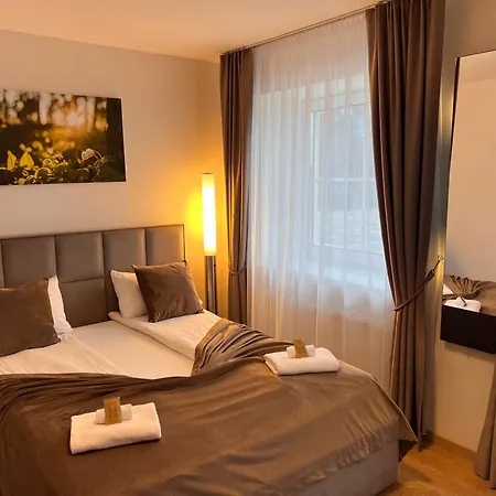 Bed & Breakfast 1912