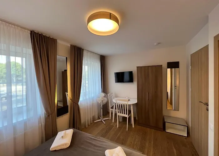 1912 Bed & Breakfast