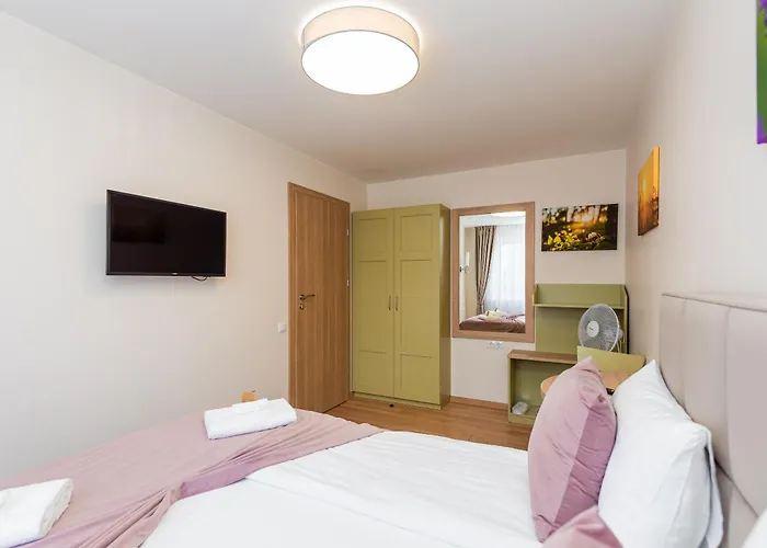 1912 Bed & Breakfast *