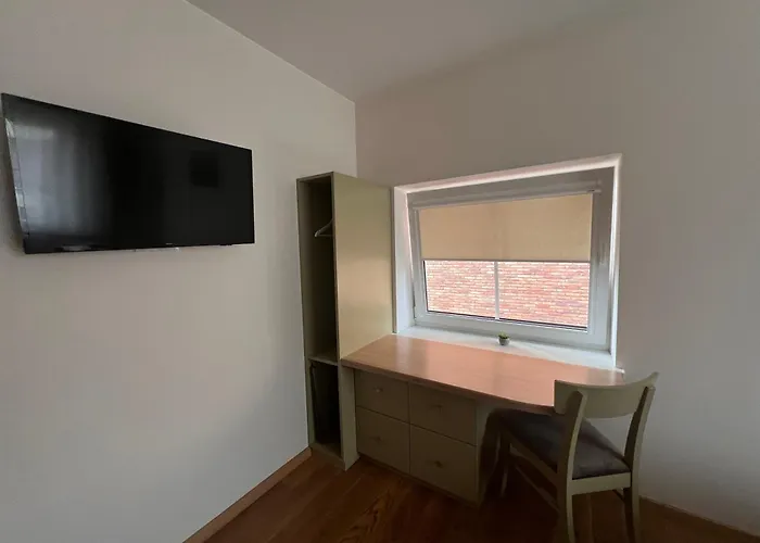 Bed & Breakfast 1912 *